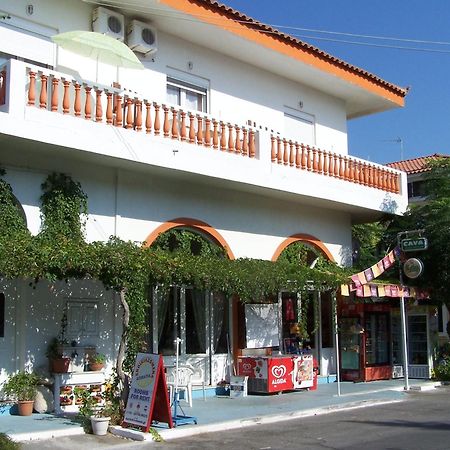 Karin & Nikos Hotel Ireo  Exterior photo